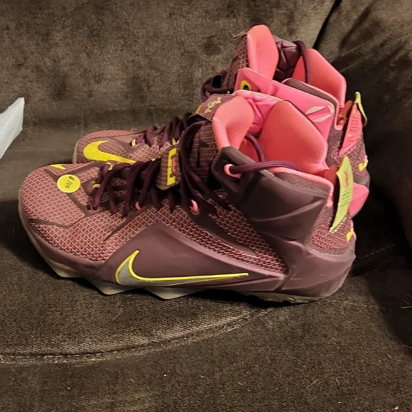 SOLD - Picture 3 of 4